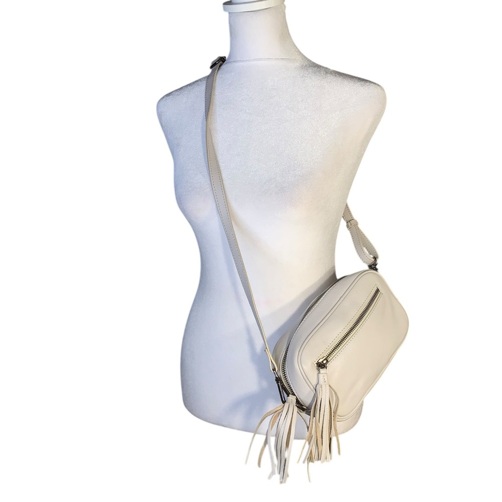 Hadaki Leather Crossbody Bag Off White Light Gray Tassel Zip Purse Fanny Pack - Picture 8 of 15